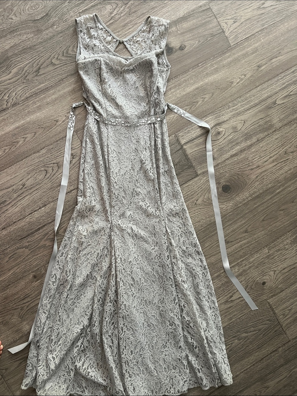 Sequin Hearts Sleeveless Lace Maxi Dress in Light Gray